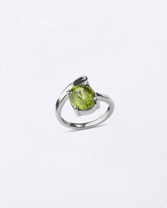 Modern Peridot Ring in 925 Sterling Silver - Urja