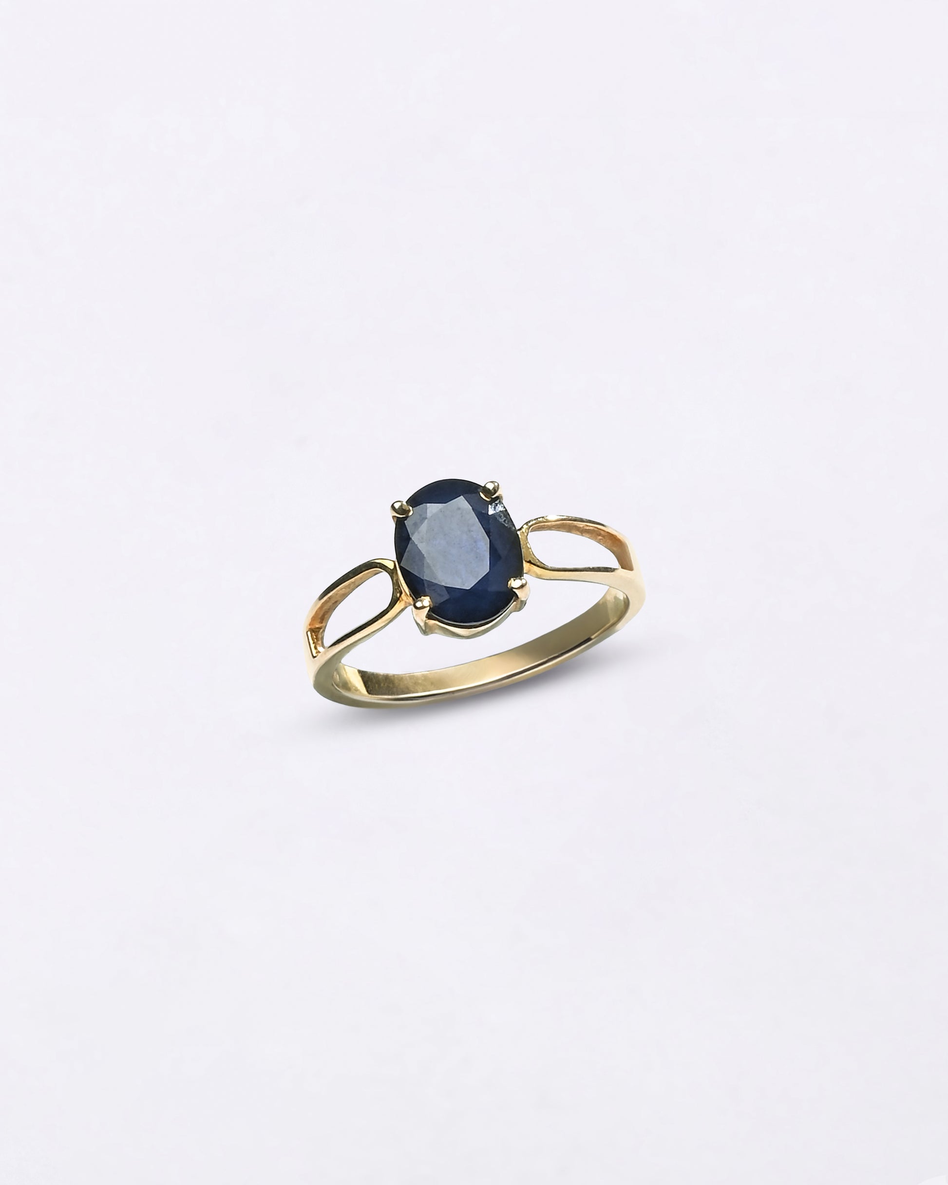 Blue Sapphire Ring Buy from Myra Gems
