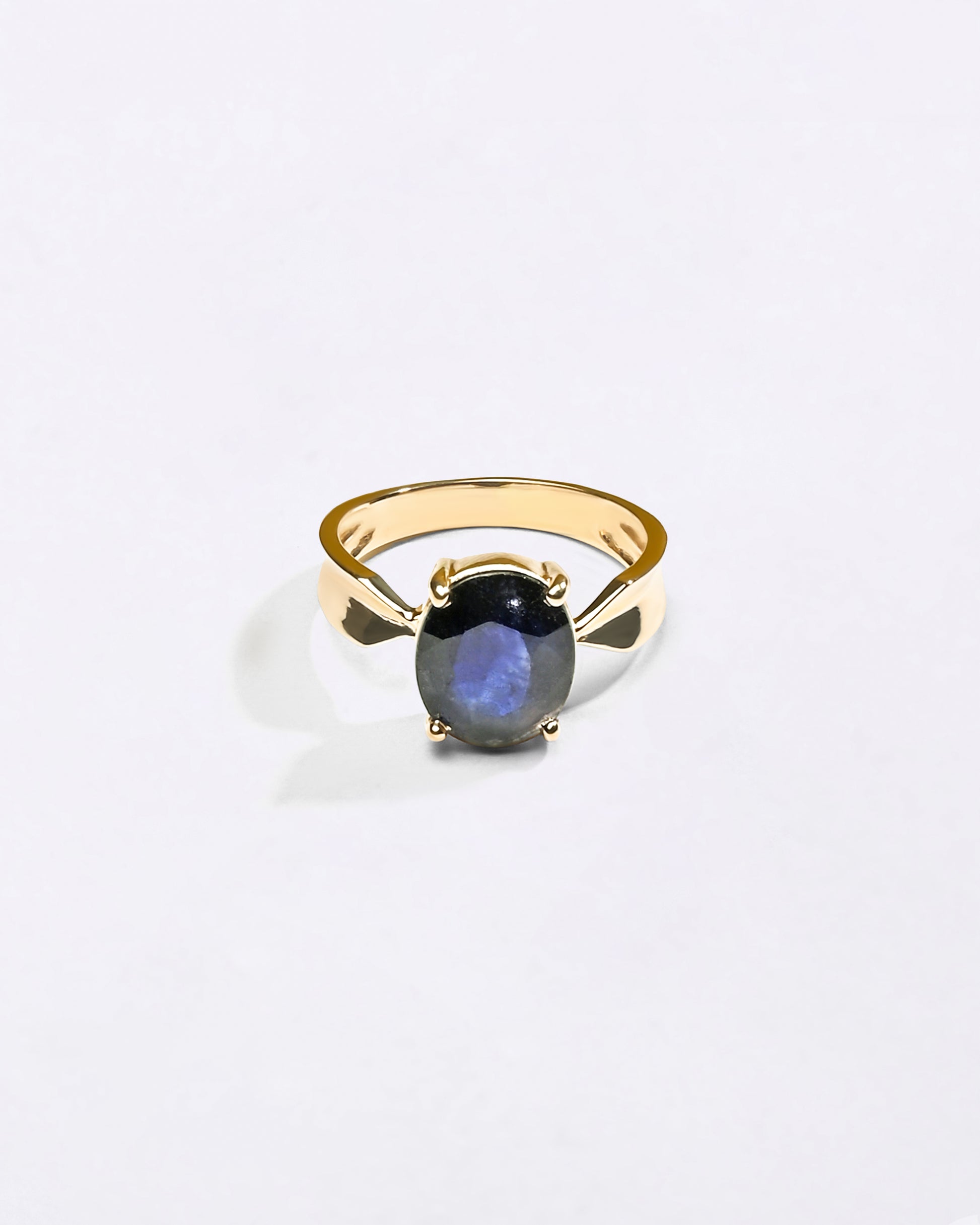 Blue Sapphire Ring in Gold for Men and Women Buy from Myra Gems