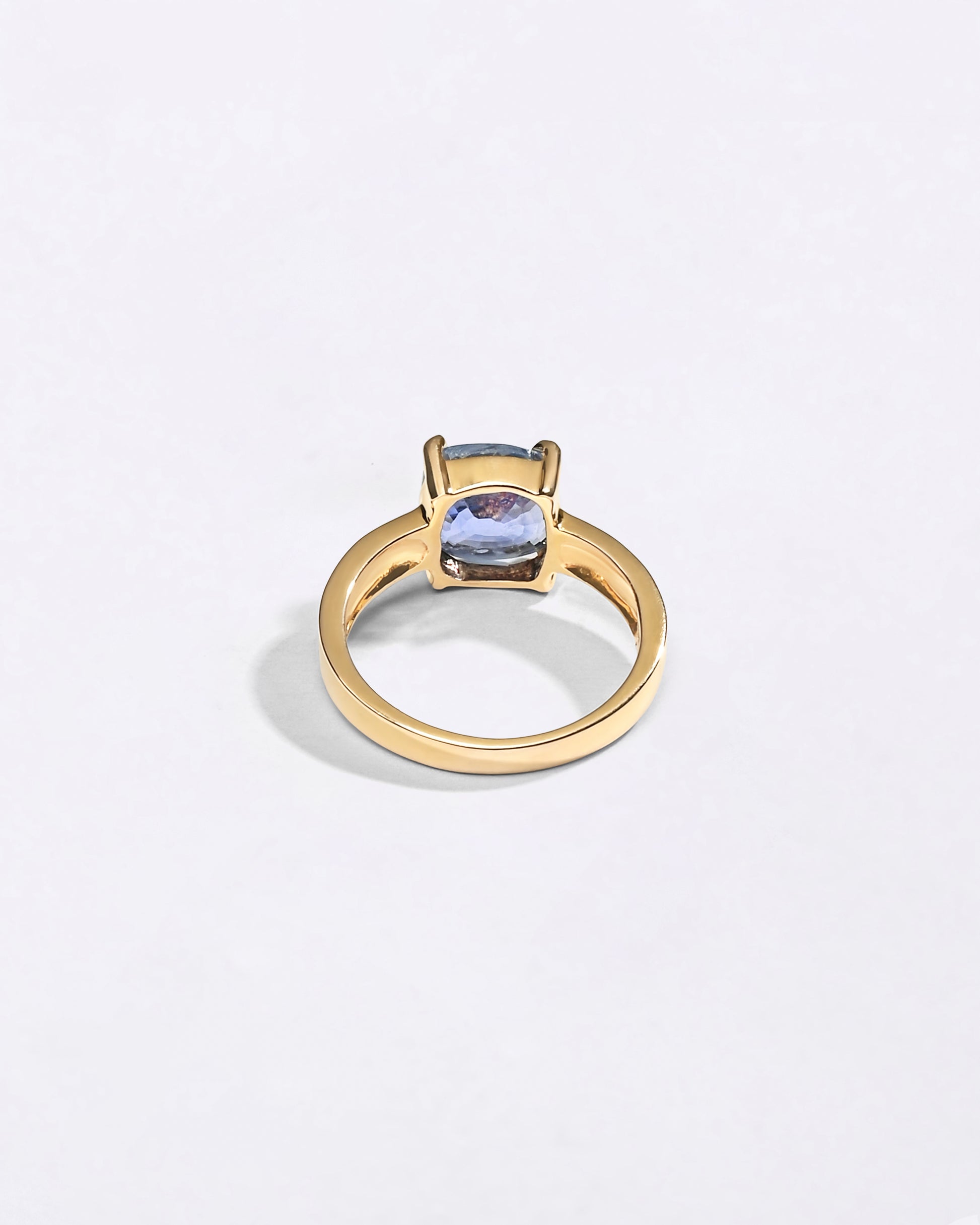 Blue Sapphire Ring in Gold Buy from Myra gems