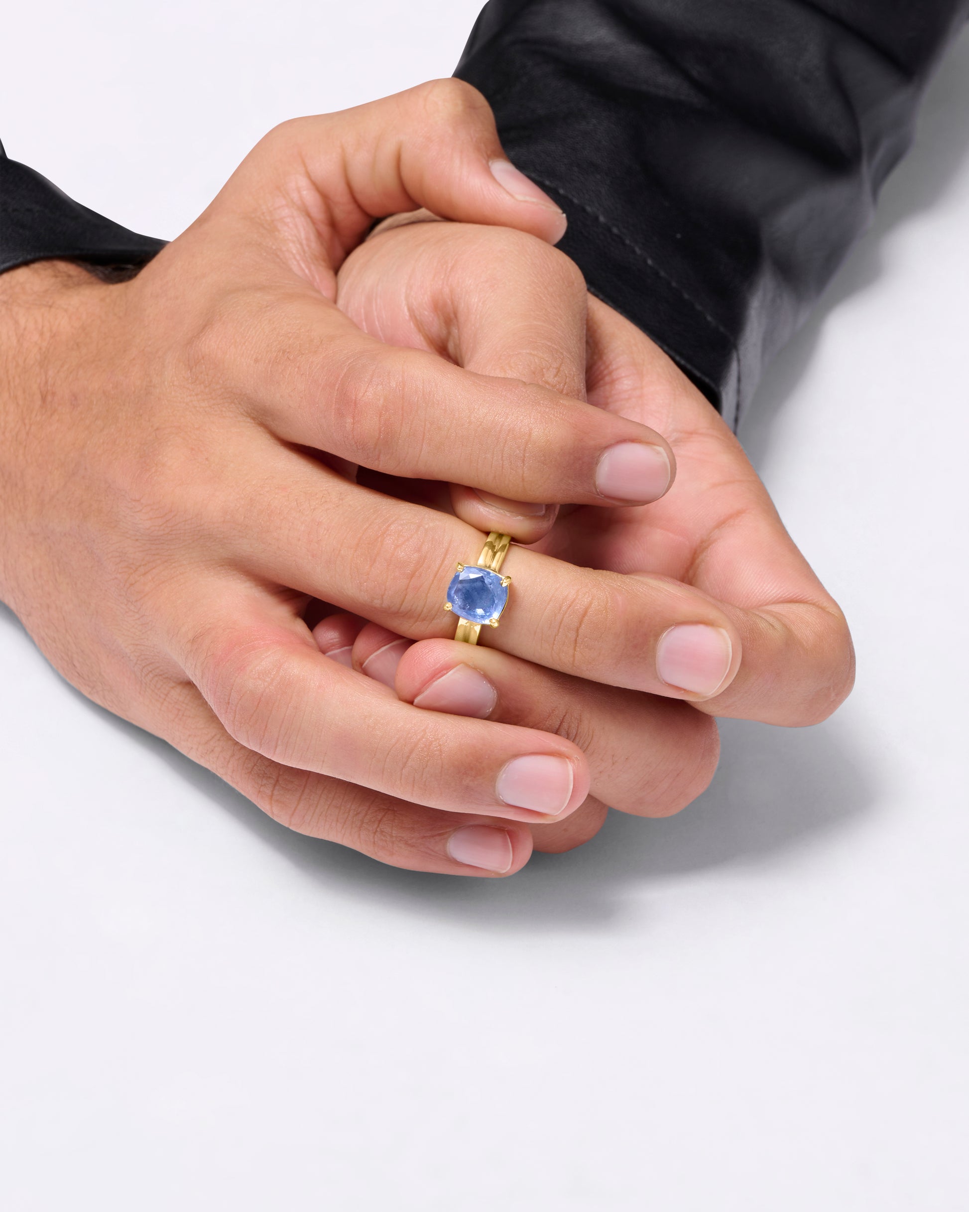 Blue Sapphire Ring in Gold Buy from Myra gems
