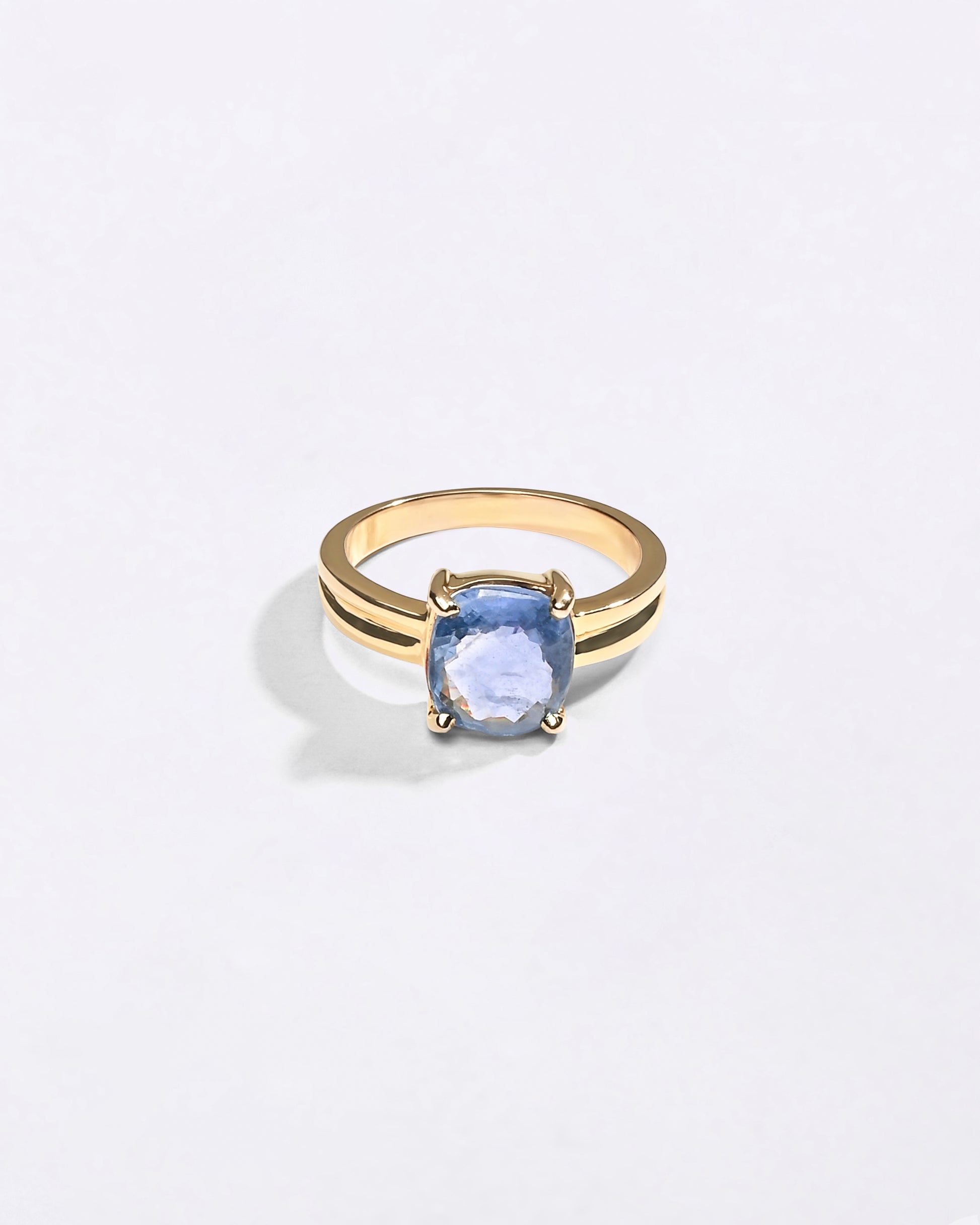 Blue Sapphire Ring in Gold Buy from Myra gems