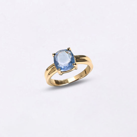 Blue Sapphire Ring in Gold Buy from Myra gems