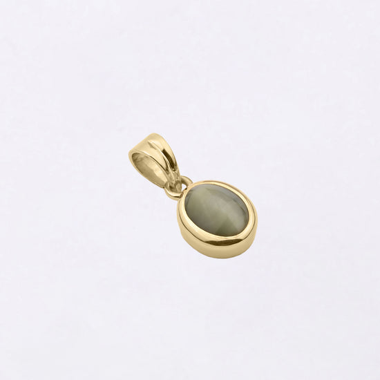 Plain Cat's Eye Pendant in 18K Gold from Myra Gems