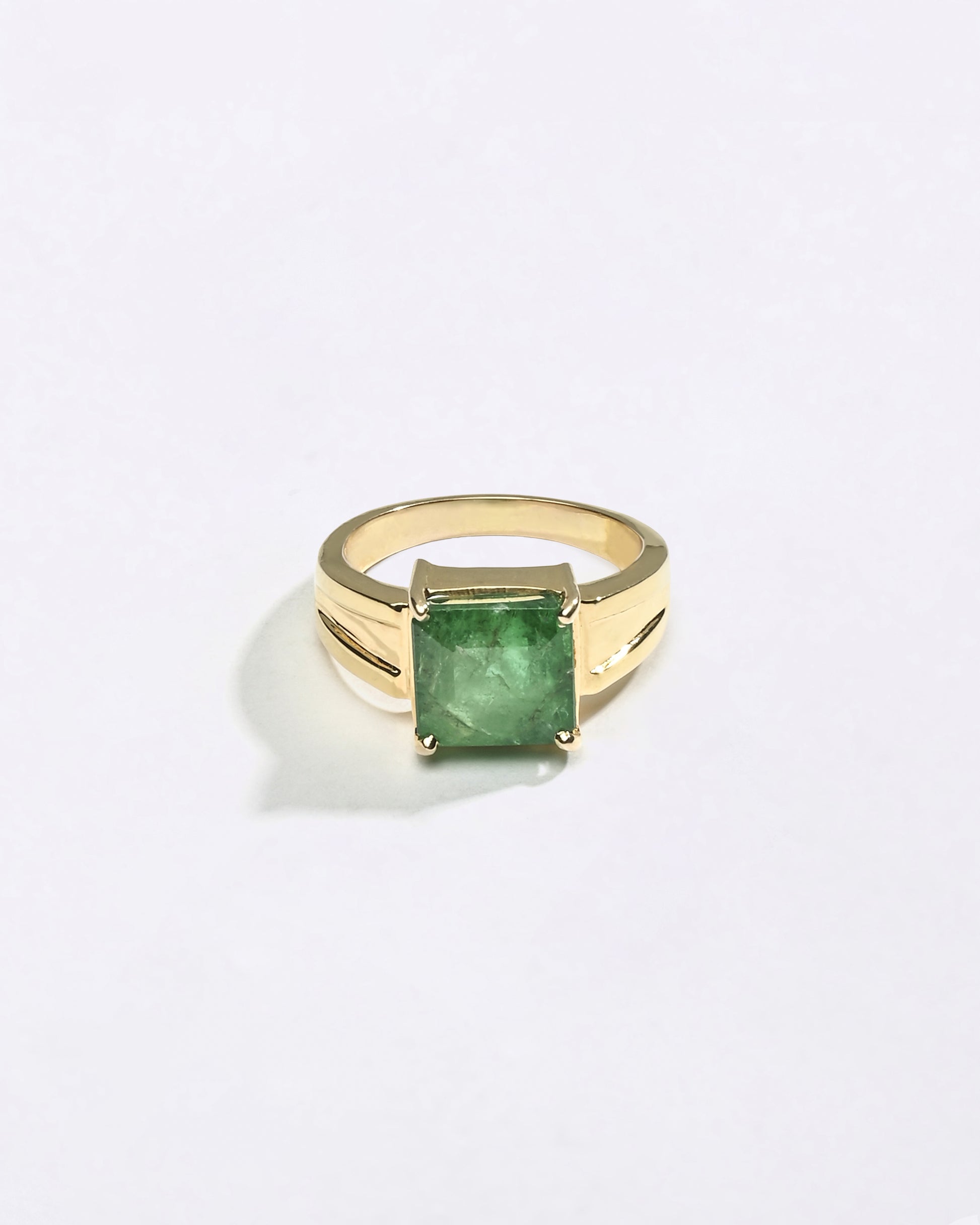 Royal Emerald Ring in 750 Hallmark Gold Urja for Gemini from Myra Gems