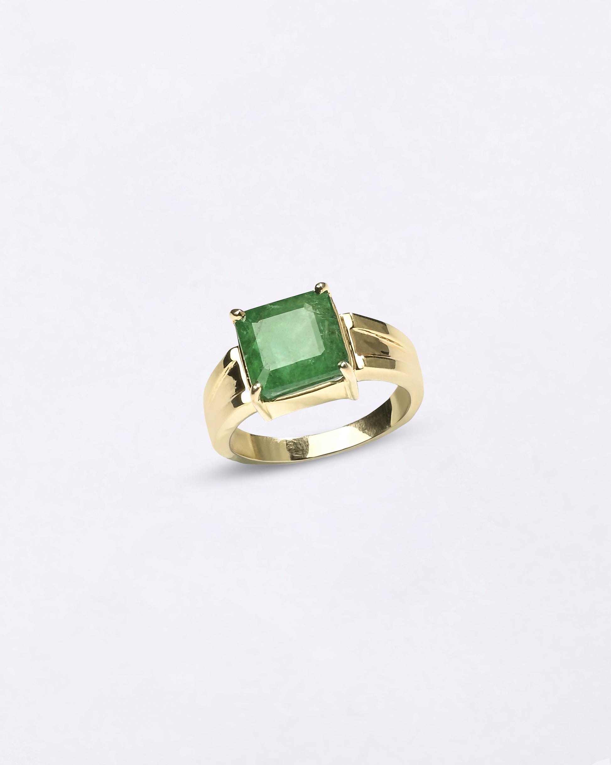 Royal Emerald Ring in 750 Hallmark Gold Urja for Gemini from Myra Gems