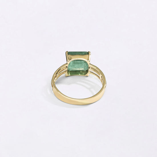 Genuine and Original Emerald Panna Ring Online Gold from Myra Gems