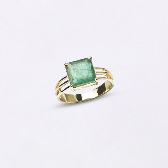 Genuine and Original Emerald Panna Ring Online Gold from Myra Gems