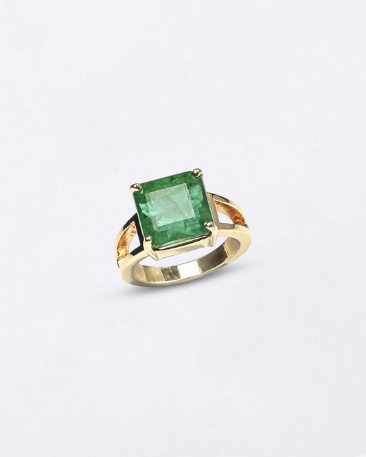 Buy Emerald Gemstone Ring in Gold Online from Myra Gems