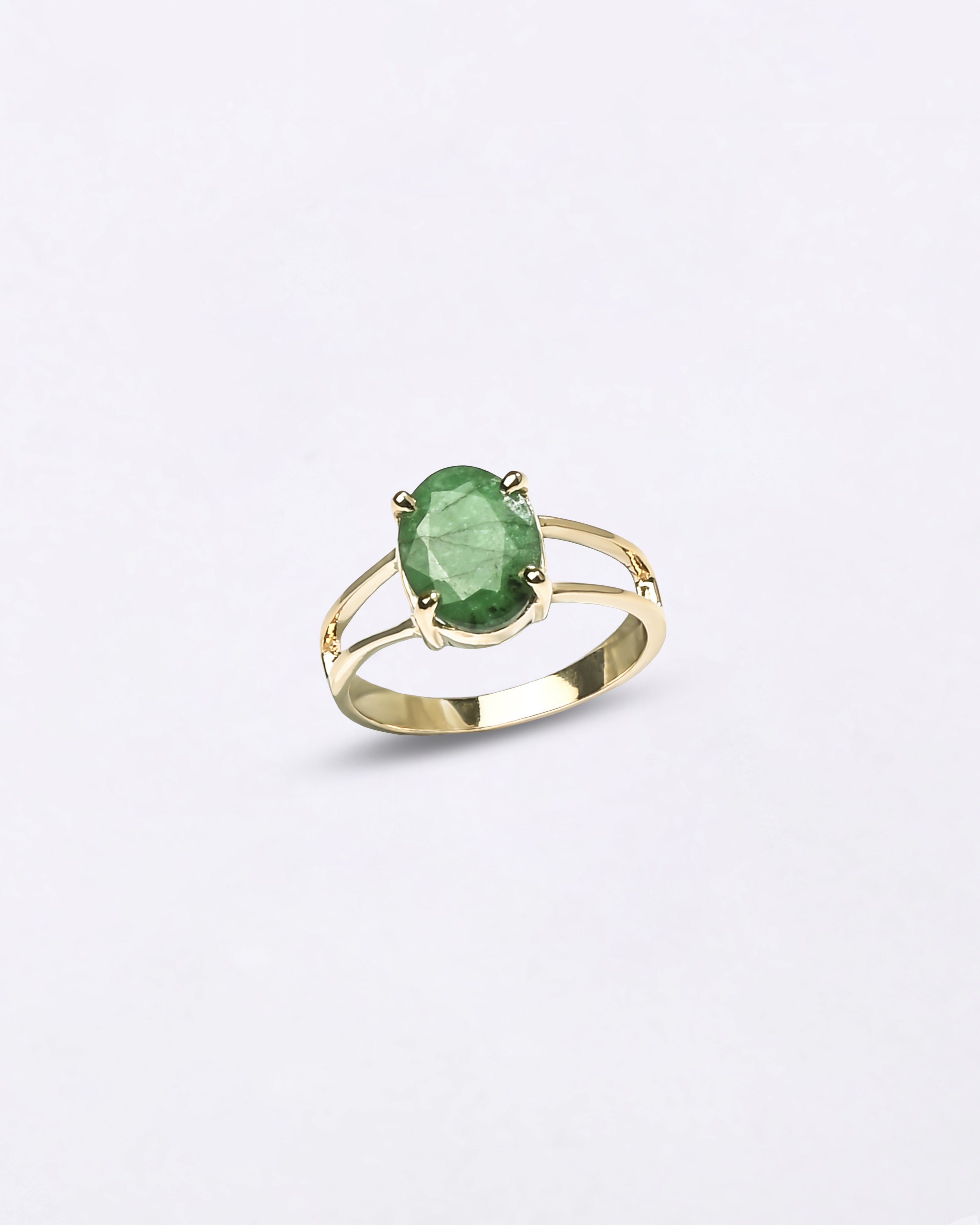 Ethereal Emerald (Panna) Ring in Gold - Urja