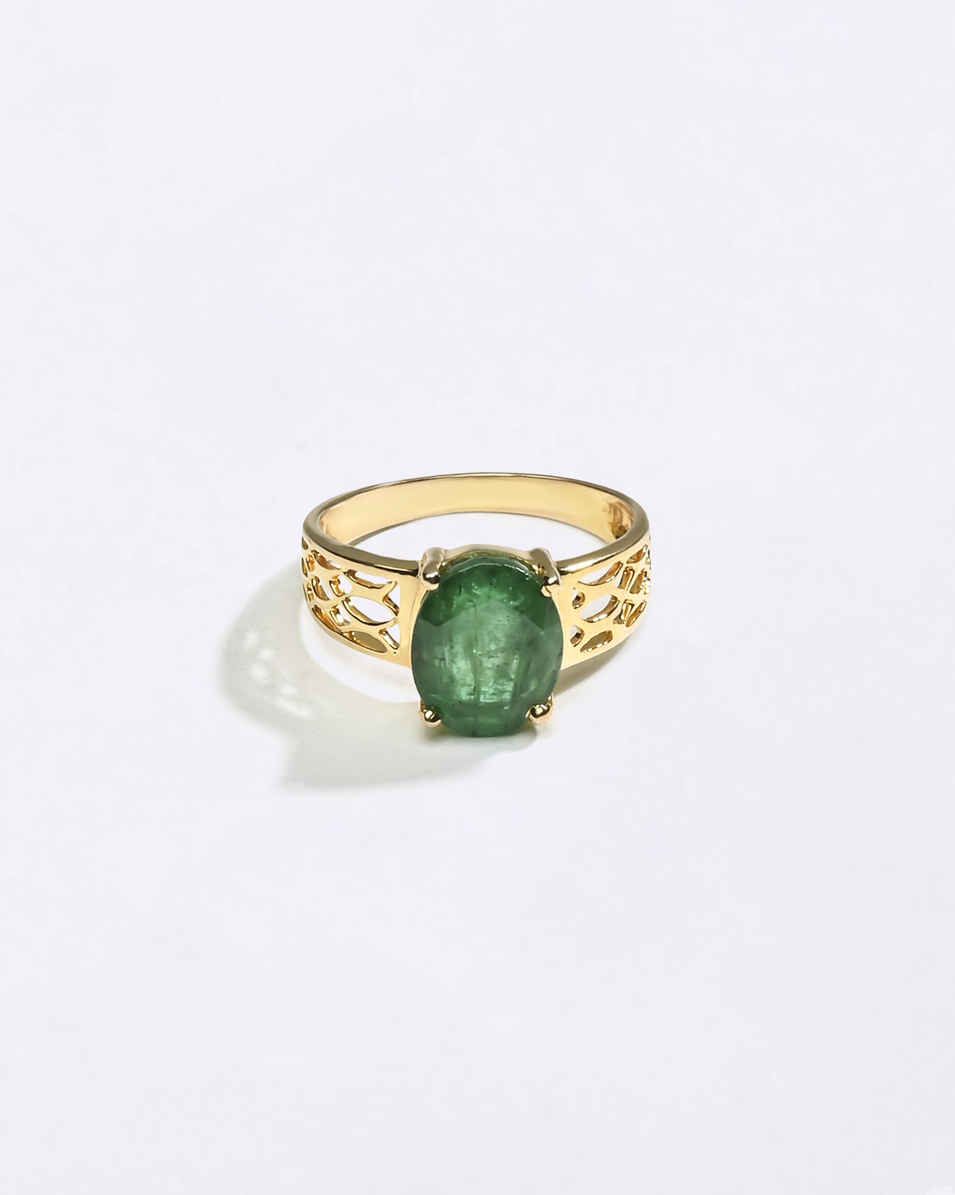 Vintage Bold Green Emerald Ring in 18K Hallmark Gold fron Myra Gems