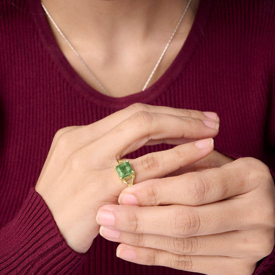 Brazilian Emerald Ring in 750 Hallmark Gold from Myra Gems