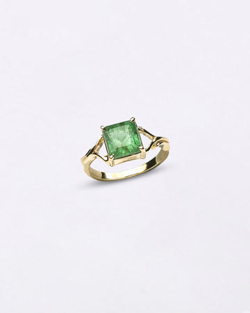Brazilian Emerald Ring in 750 Hallmark Gold from Myra Gems