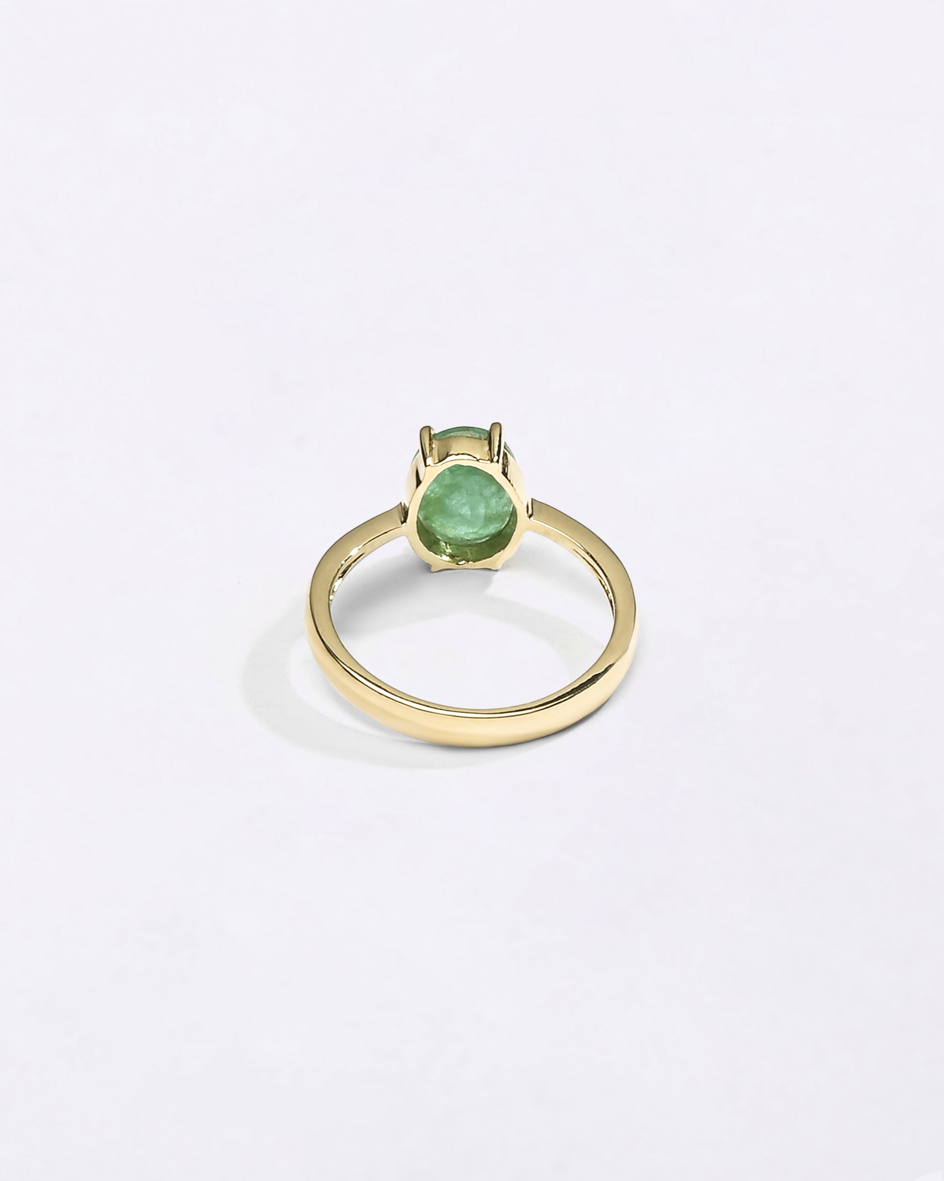 Designer Emerald Ring in Gold Online from Myra Gems