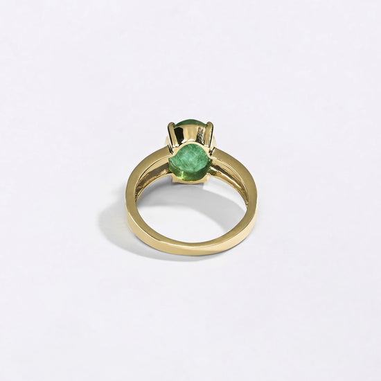 Online Emerald Gemstone Ring in 18K Hallmark Gold Buy from Myra Gems