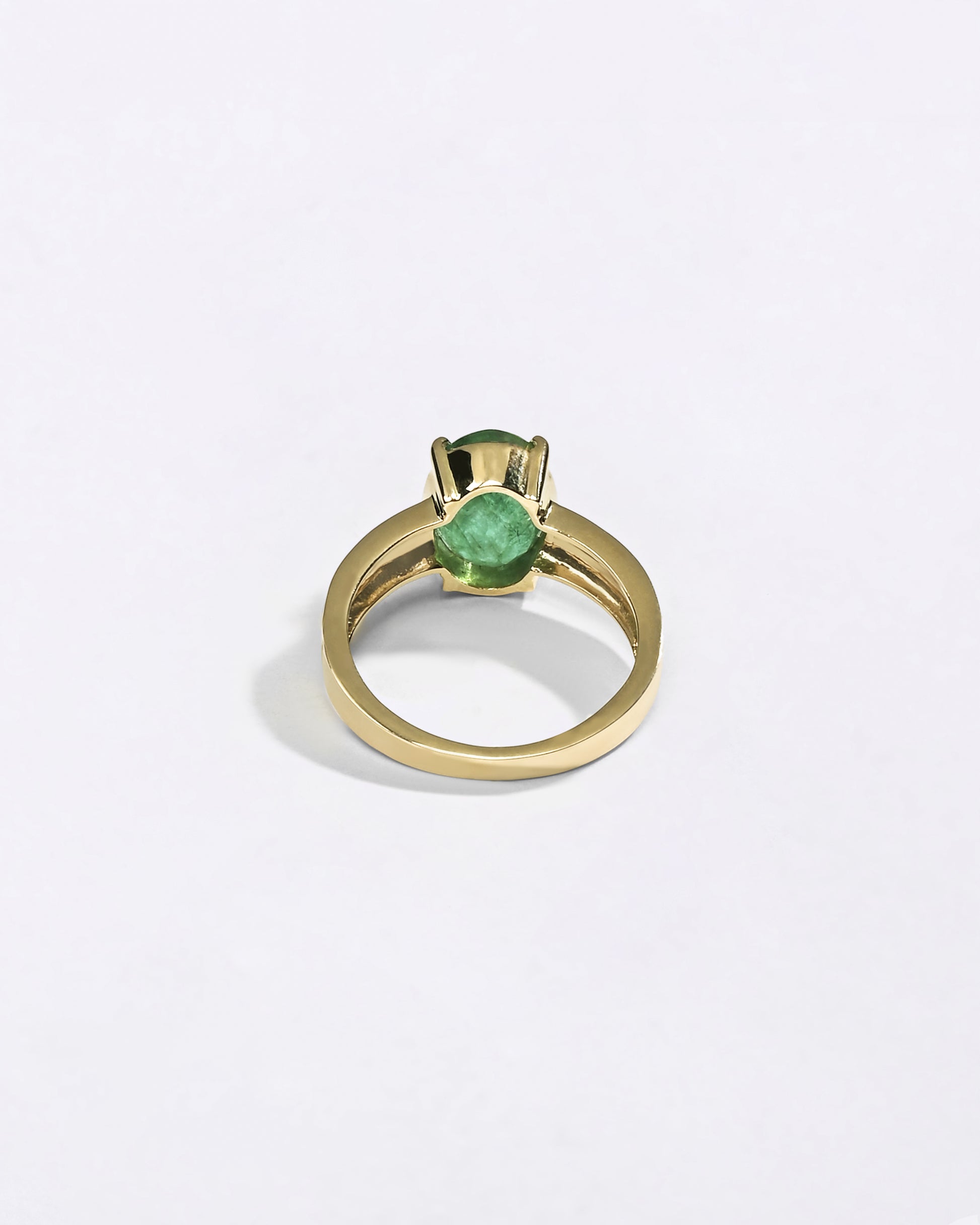 Online Emerald Gemstone Ring in 18K Hallmark Gold Buy from Myra Gems
