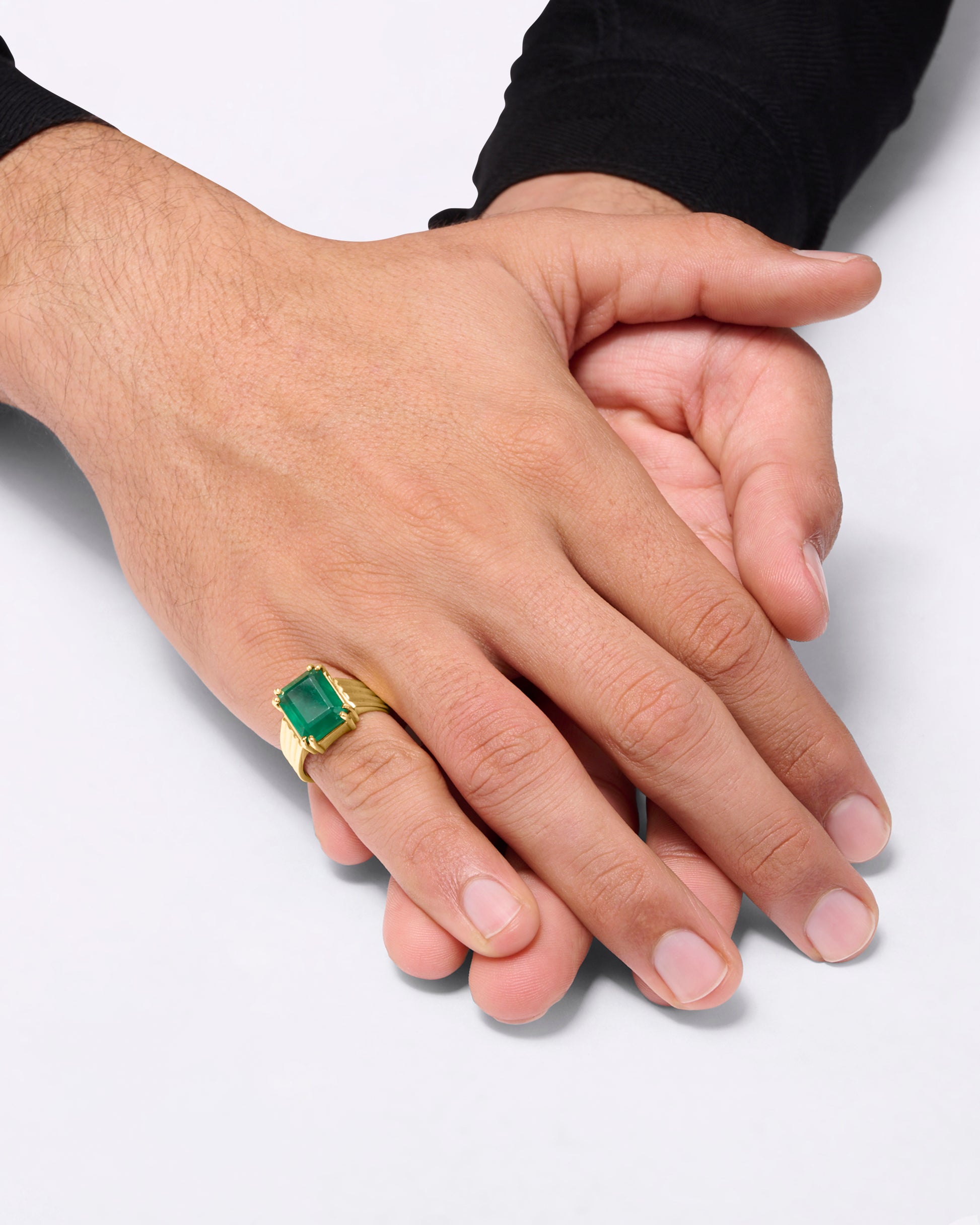 Panna Emerald Stone benefits in 750 Hallmark Gold from Myra Gems