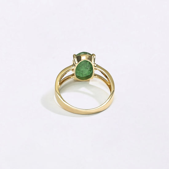 Benefits of Wearing Emerald Ring in 18K Gold from Myra Gems