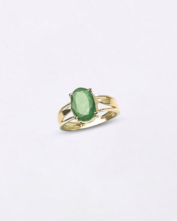 Benefits of Wearing Emerald Ring in 18K Gold from Myra Gems