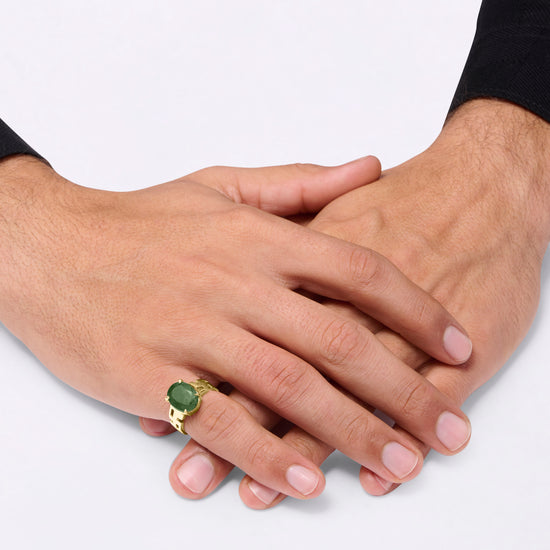 Emerald Ring for Virgo in 18K Gold from Myra Gems