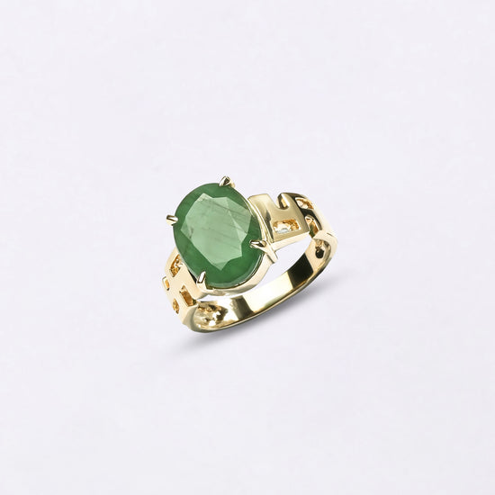 Emerald Ring for Virgo in 18K Gold from Myra Gems