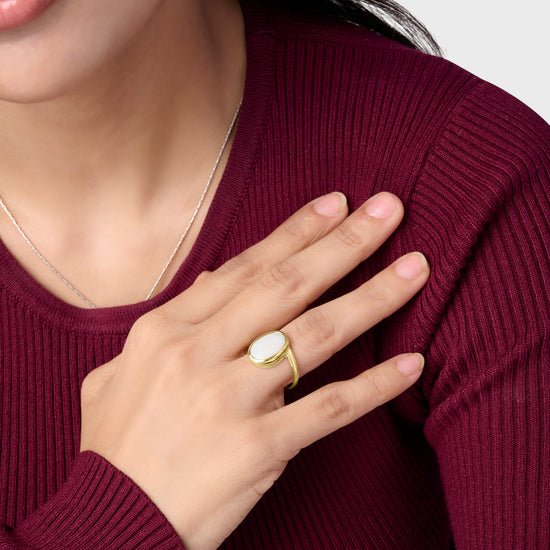Natural Opal Doodhiya Ring in 18K Gold Buy from Myra Gems