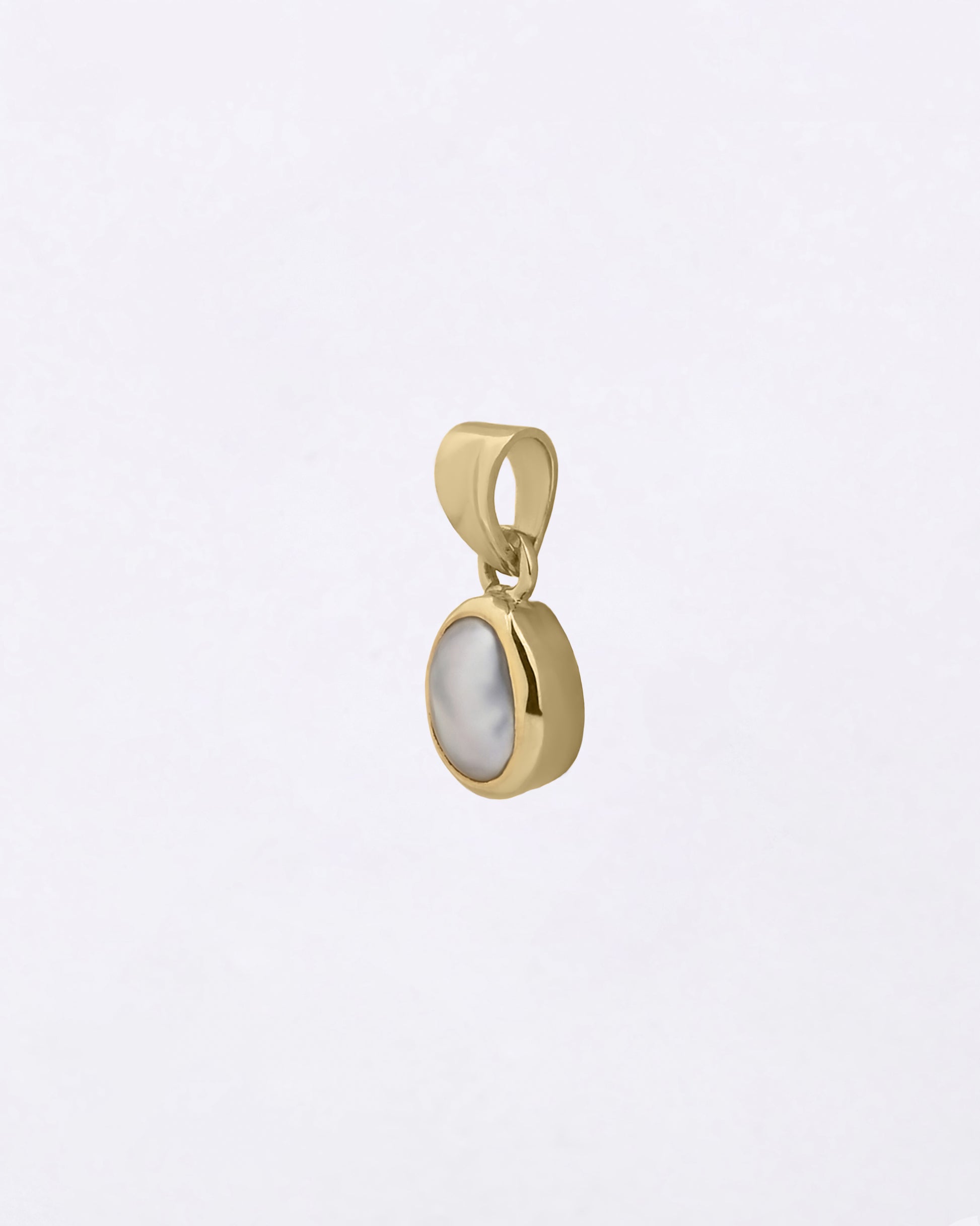Plain Pearl Pendant in 18K Gold from Myra Gems