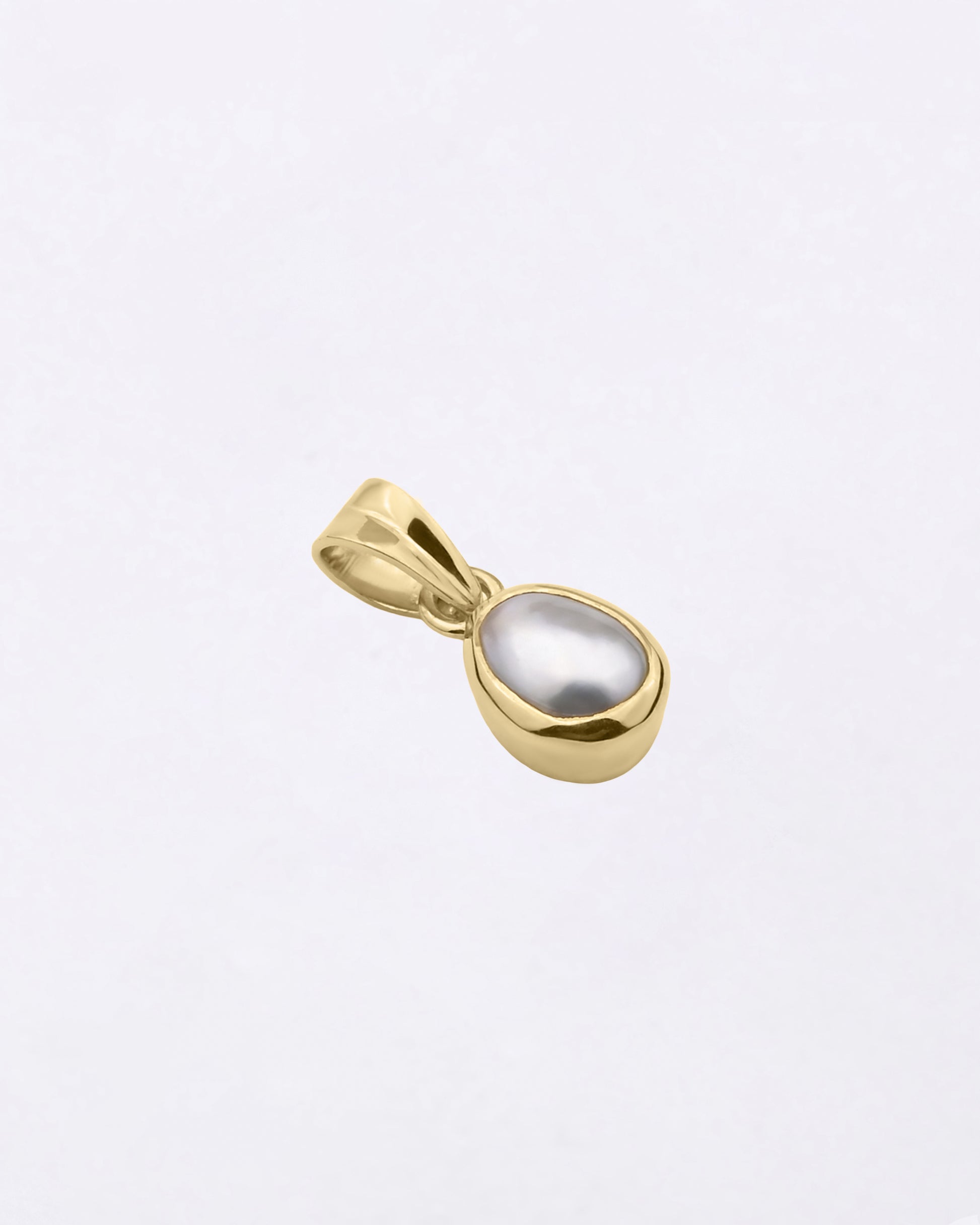 Plain Pearl Pendant in 18K Gold from Myra Gems