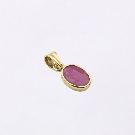 Plain Ruby Pendant in 750 Hallmark Gold from Myra Gems