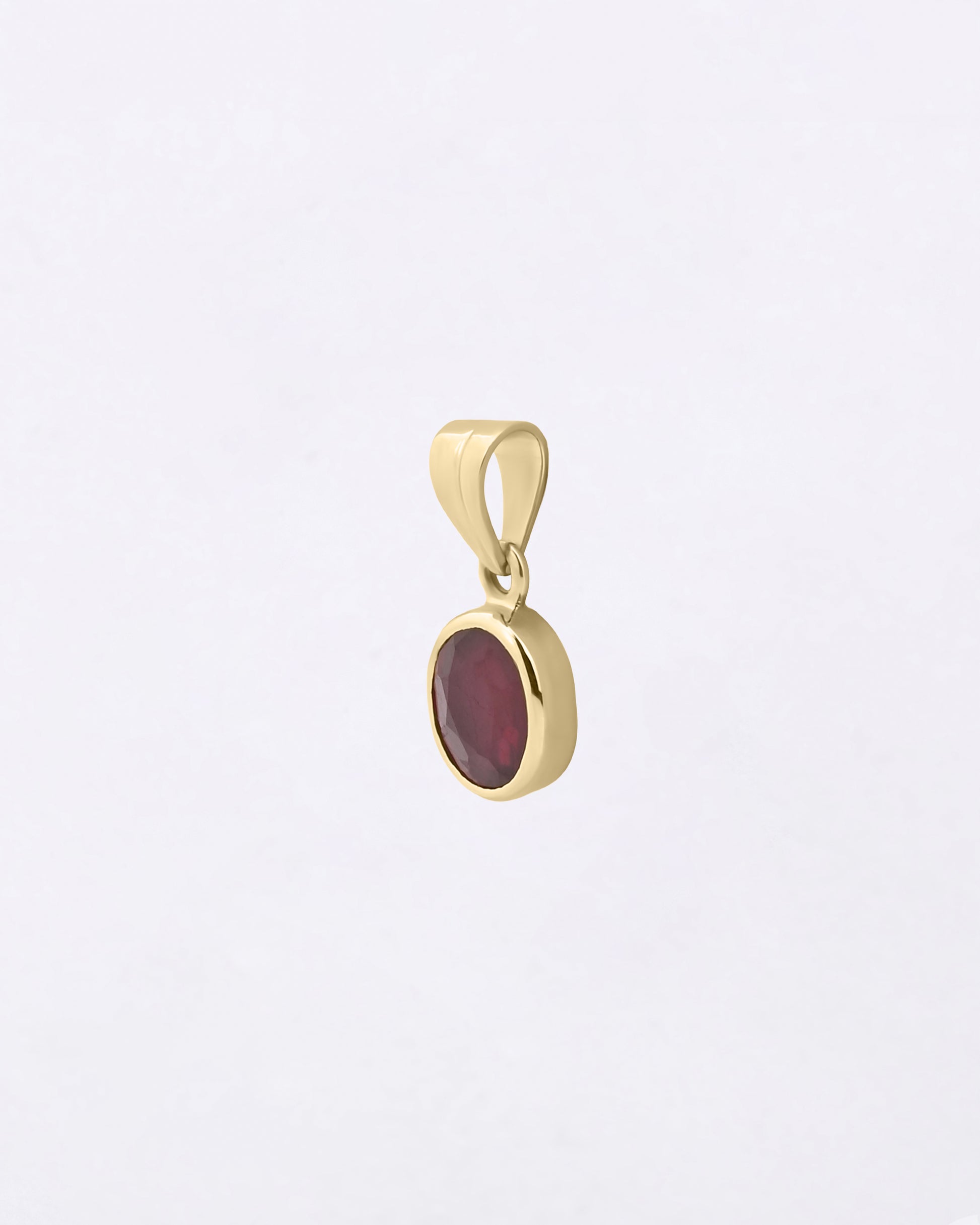 Plain Manik Pendant in 18K Gold from Myra Gems