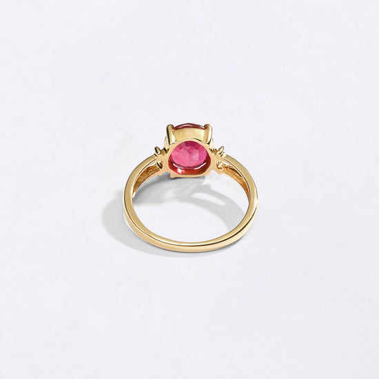 Benefits of Ruby Manik for Female in 18K Gold Buy from Myra Gems