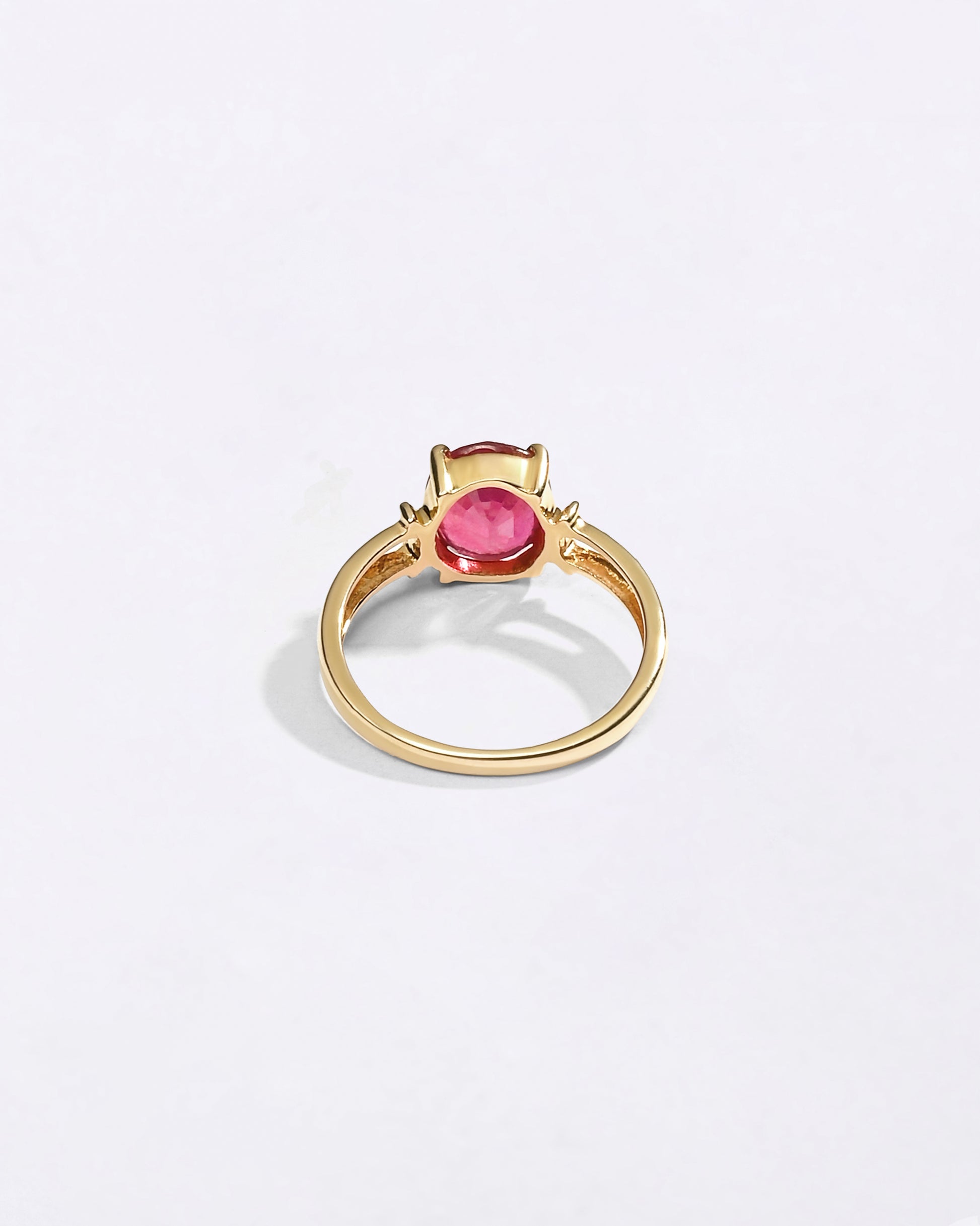 Benefits of Ruby Manik for Female in 18K Gold Buy from Myra Gems