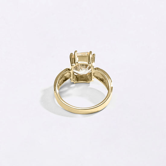 Elegant White Sapphire Gemstone 18K Gold Ring from Myra Gems
