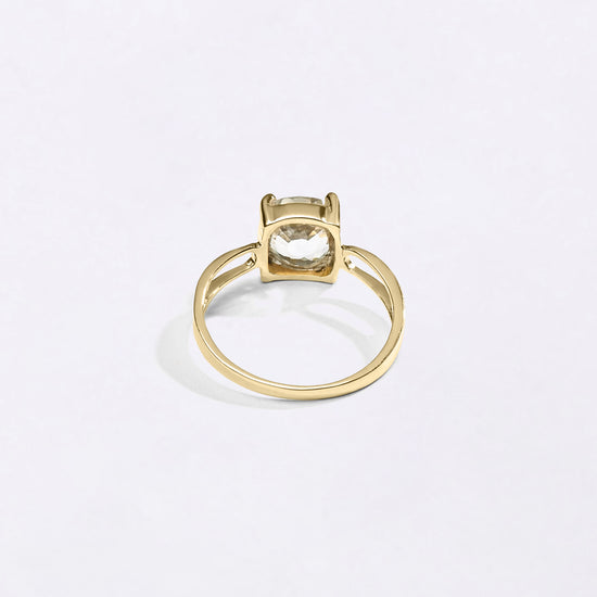 Pukhraj Gemstone 18K Gold Ring for Men from Myra Gems