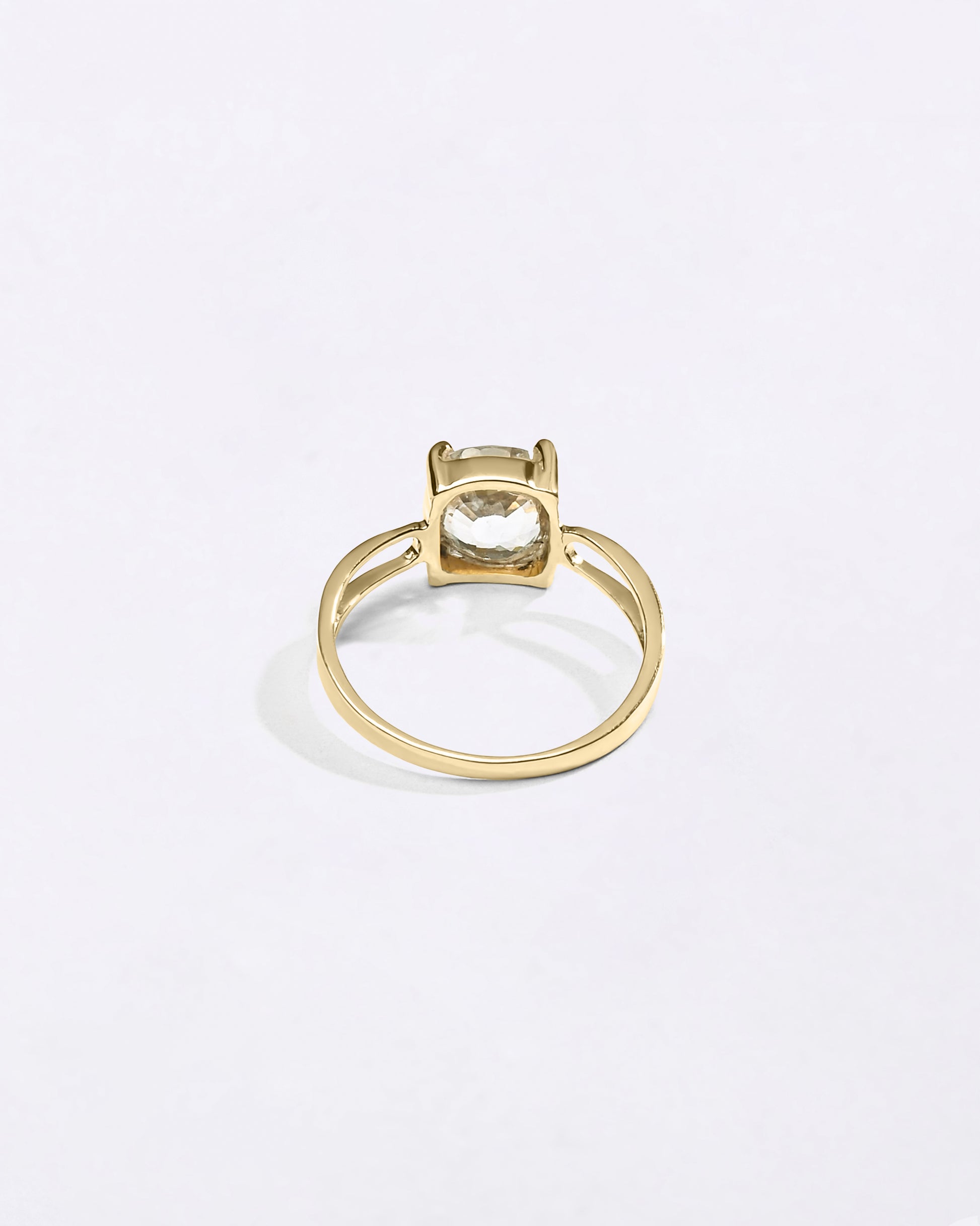 Pukhraj Gemstone 18K Gold Ring for Men from Myra Gems