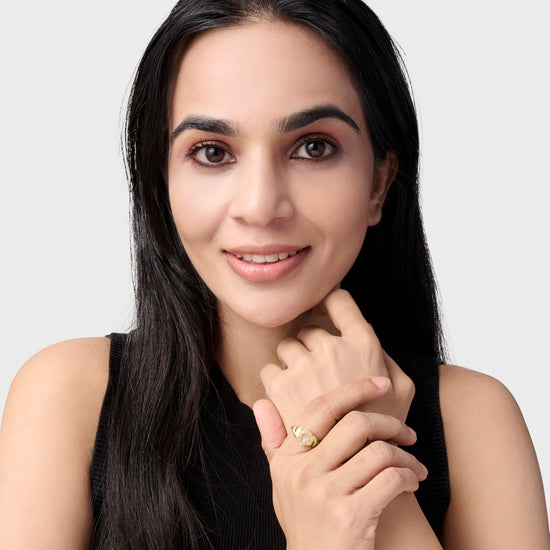 Royal White Sapphire Stone 18K Gold Ring from Myra Gems