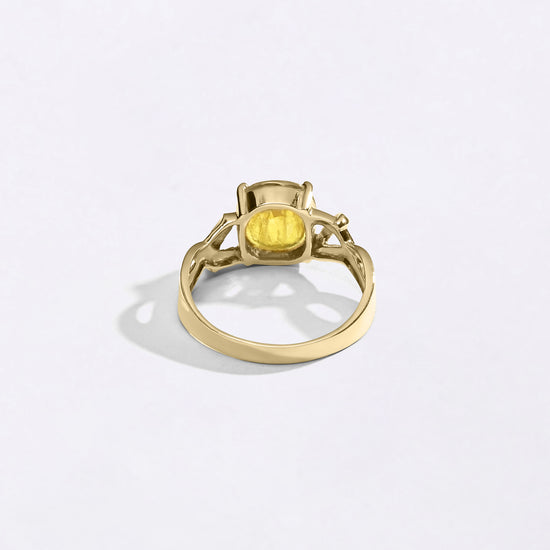 Unique Design of Guru Gemstone in 18K Gold from Myra Gems